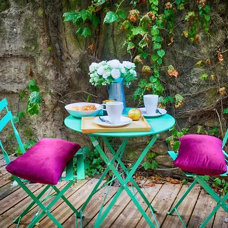 Bonbon Love, Gard, Ardeche, Cevennes سانت-أمبروا