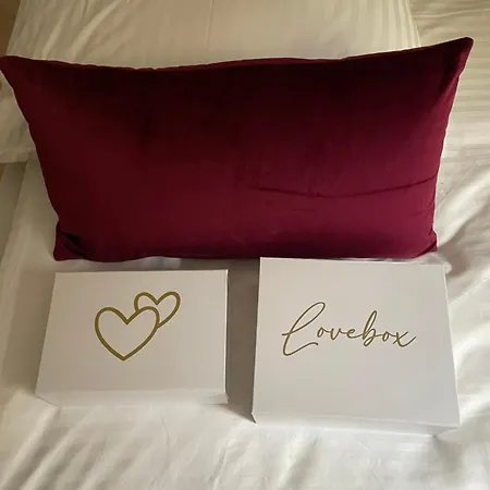 Bonbon Love, Gard, Ardeche, Cevennes *