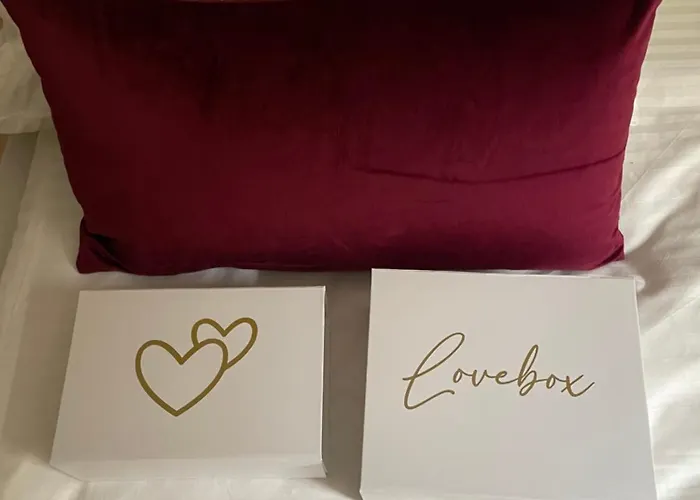 Bonbon Love, Gard, Ardeche, Cevennes *